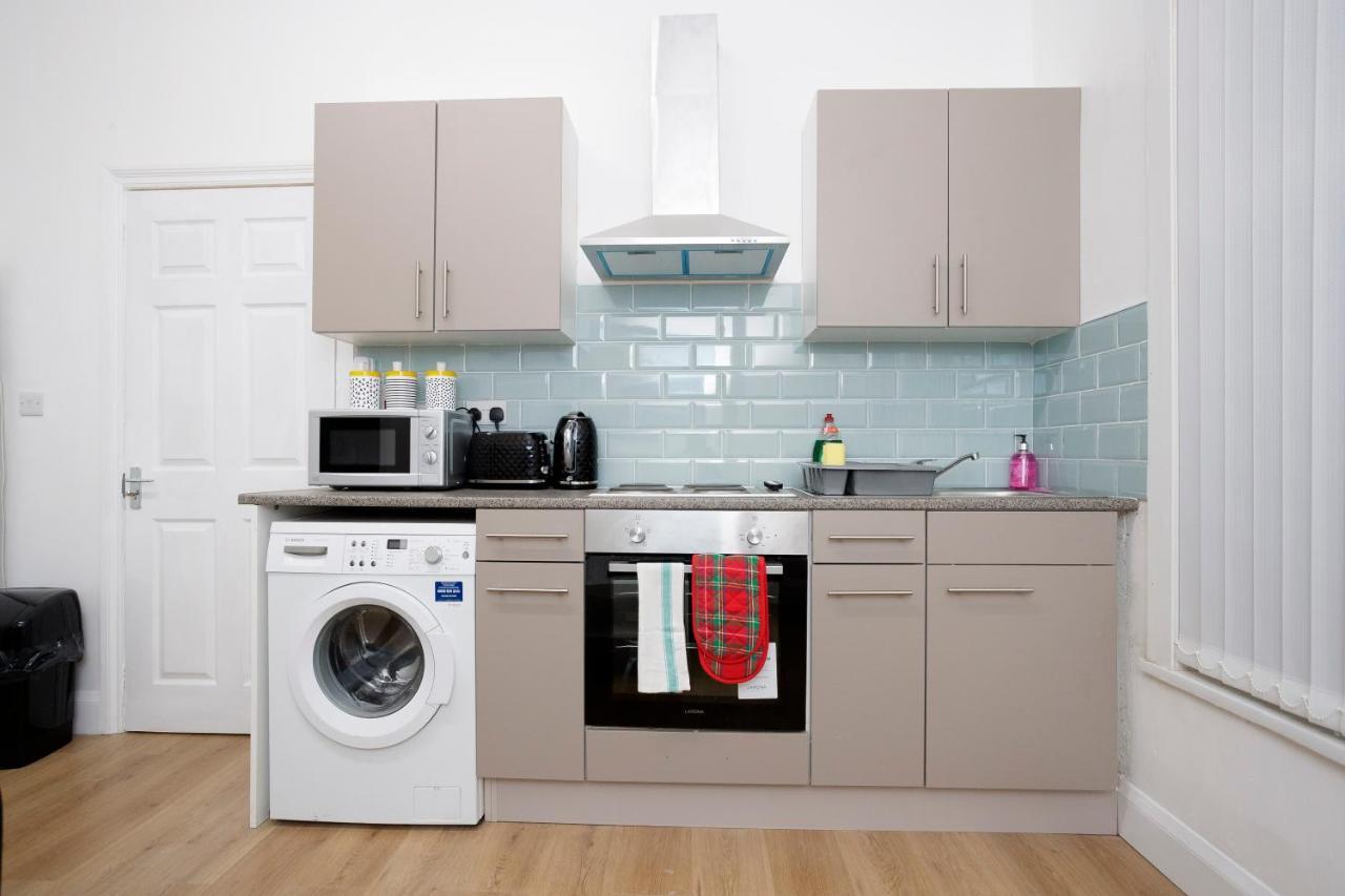 Kirkstall Serviced Apartments Leeds ليدز المظهر الخارجي الصورة